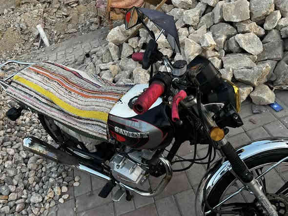 سيفان للبيع 

موديل ٢٠٢١ 
السعر ٤٥٠ وبي مجال 

‭٠٧٨٣ ٧٣٩ ١٤٤٤‬
