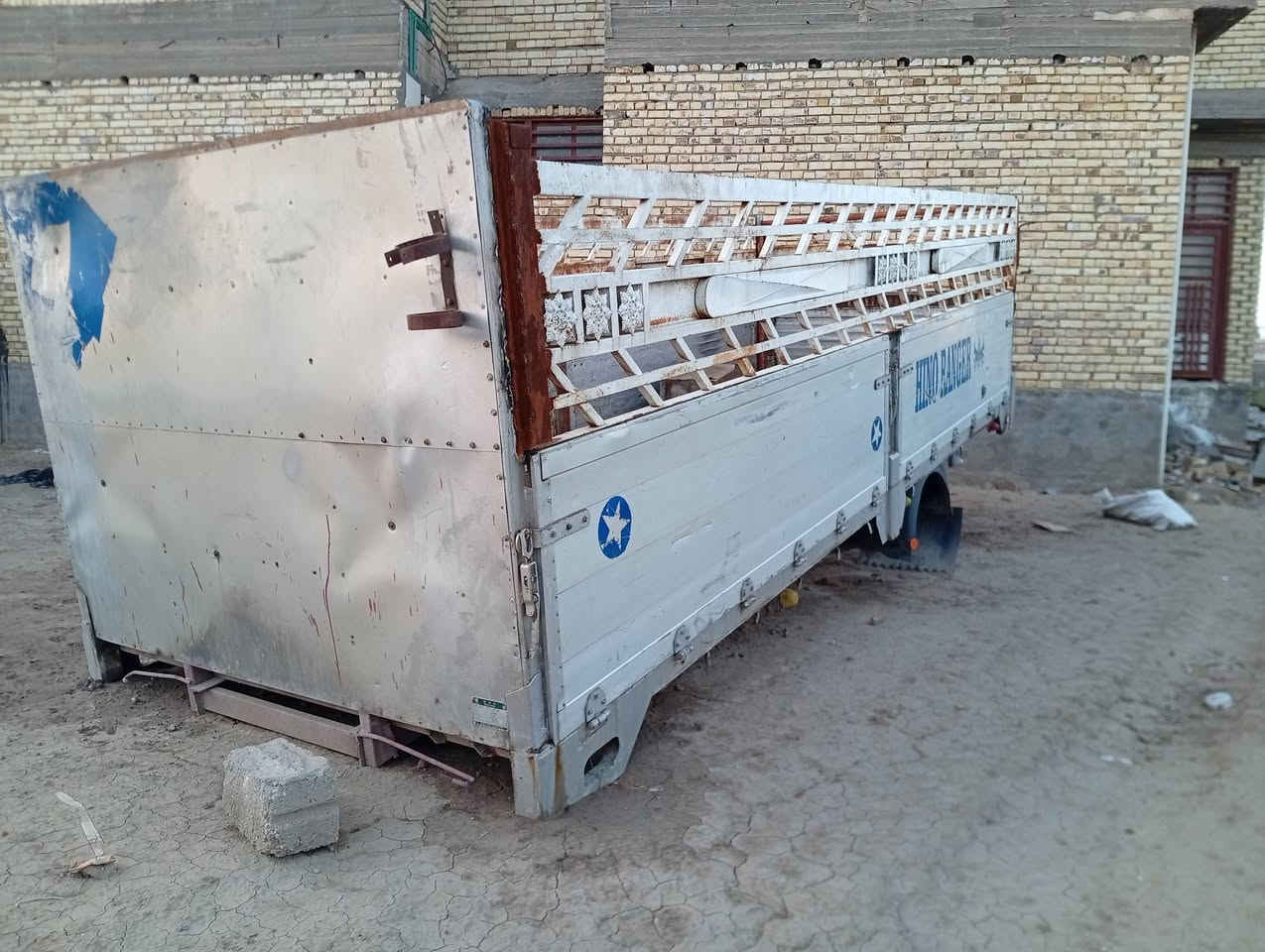 طول البودي سته وربع
فرشه البدي حديد اصفاح البودي 80
دبل شاصه حديد قواطع البدي حديد
مكانه بالحله ‏‪0788 670 4412‬‏
