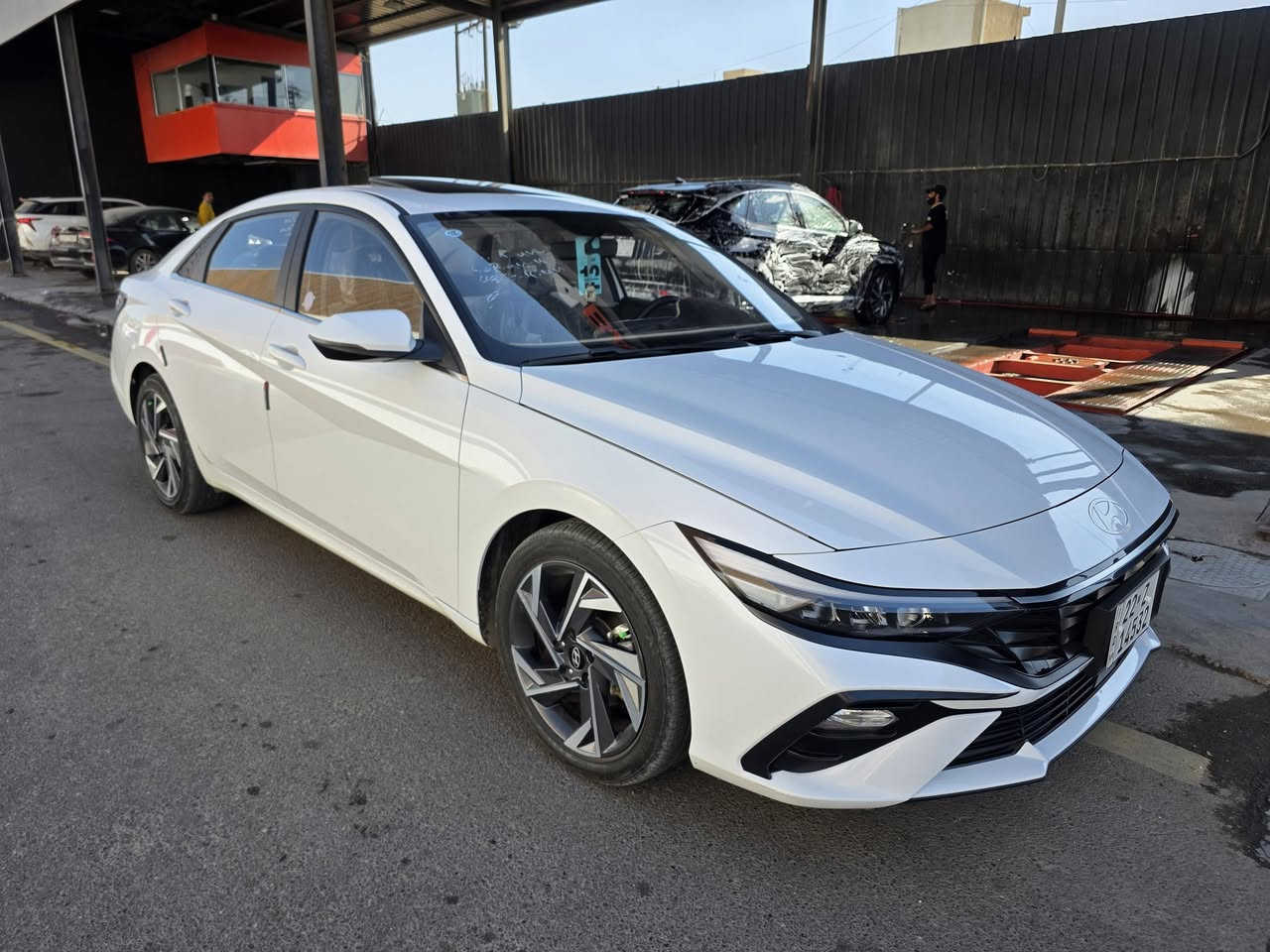 النترا. 2025  ماشيه 21 الف السعر. 148  رقم اربيل. 
       السعر  148
النترا.    2025     رقم أربيل      تحويل مباشر
    
المواصفات فوووول      .      محرك 1500 دبل نوزل دوش 
شاشه ديجتال 
بصمه                            جام عل ريمونت اوتو 
كشنات جلد 
هند بريك بصمه         تحويل.  اووكاله
اوتو هولد                  
فتحه سقف                   
محرك 1500دبل نوزل                            
حساس لايت 
حساس خلفي بلادي 
حساس أمامي بلادي 
تبريد قطعتين
كاميرا خلفيه بلادي 
جي بي اس
نضام تشغيل الكاميرات 
شاشه  كبيره اصلي ابل كار بلي 
نضام ترحيب مري شفط
نضام مود درايف إيكو وسبورت و عادي
تحكم ستيرن فول 
ويل كب كروم حجم 17
لد امامي نهاري
 شباك نيكل
مانع انزلاق
مانع انحدار 
لايت عدسات زنون 
ايرباكات
جهاز موازنه ABS

للاستفسار الاتصال 

***********
مكان السياره بغداد المواصلات  البياع
