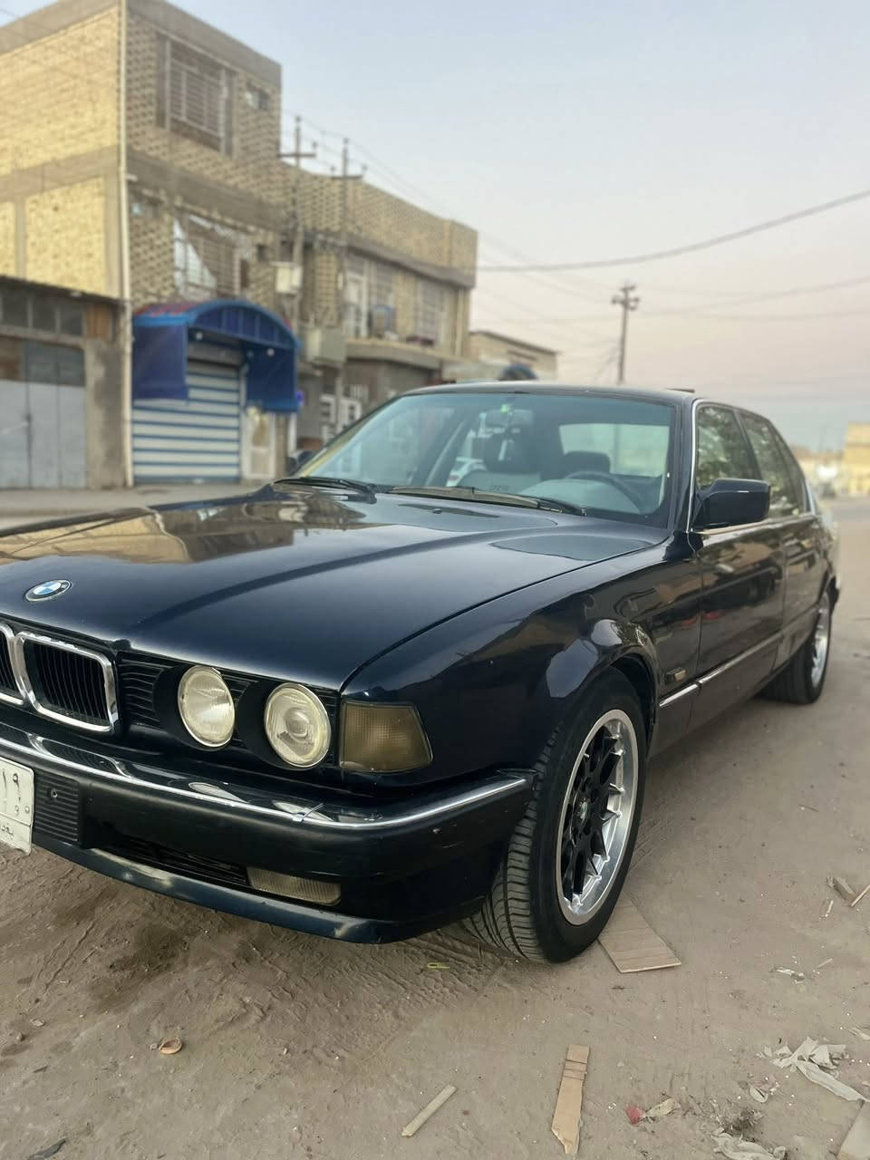 للبيع بي ام موديل ٩٢ حجم ٧٣٠ مفتوح سعر ٥٠ وبيها مجال 
محرك بي خيط بخار كير منتاز حداديه حلوه داخل نضيف رقم بغداد سنويه ٢٧ 
سياره دبل ايرباك دبل جام سنتر لك 
كشنات جلد كهرباء تدفاءه
تخم ويل كرن اصلي ستوني شاده 
كهرباياتها كله شغال 
مكاني نجف كوفه رقمي ***********
