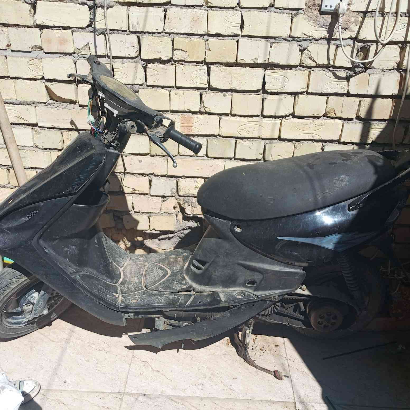 السلام عليكم دراجه ماكس قشمه للبيع بغداد الزعفرانيه الاتصال على الرقم ***********
