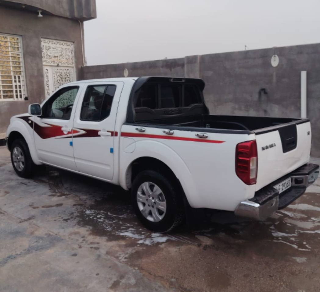 السلام عليكم نيفارا للبيع موديل 13  رقم بصره بسمي اوتوماتيك سنويه ل 29 سياره جديده مال بيت السعر 125 العنوان البصرة الزبير/الهاتف***********
