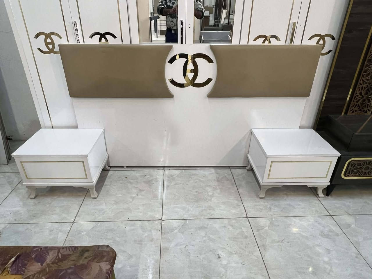 توفرت غرفة 
 ٥قطع 
نظافة، 75
سعر ،، 450
 الشد ونقل داخل بغداد مجاني محافضات بكروه


**إذا كنت صاحب هذا الإعلان وتريد حذفه لأي سبب، رجاءا أرسل رسالة إلى الدعم الفني**