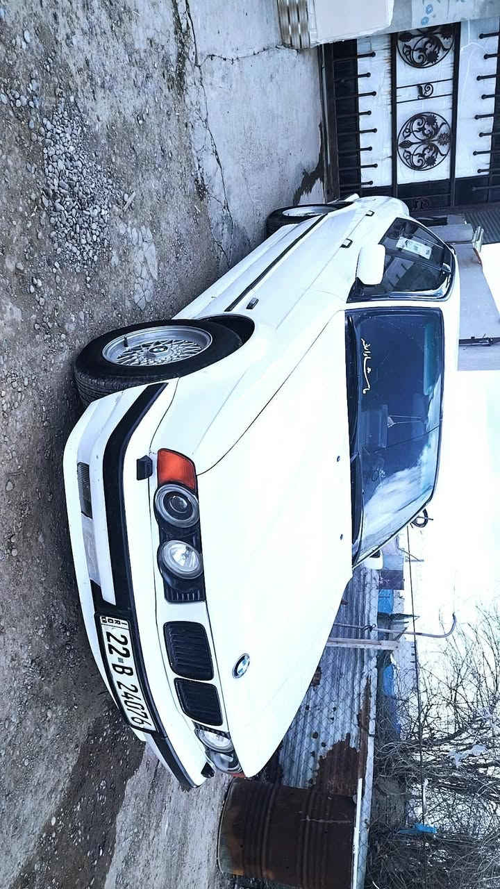 مكلف بالنشر
520موديل 1994 سنة بدون حادثة، حالة الماكينة ممتازة" ✅
السعر  65 
مكان السيارة كركوك 
للتواصل 
***********
