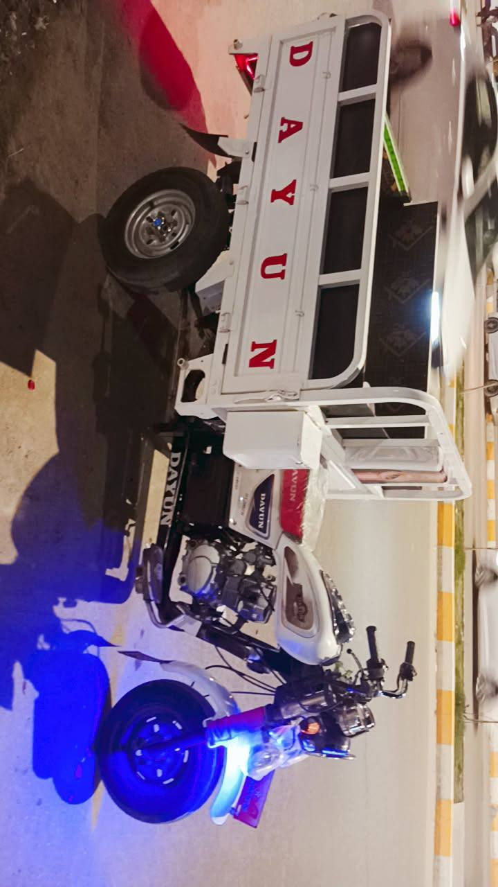 الحلال للبيع  (مرقمه)
(و المراوس فقط  بمرقمه)

موديل ٢٢ ستوته فول ربع ماذب عليها (محرك جديد .  مفتوح كلجات )

مانقصها شي خير من الله 
مكاني  ناصريه مركز. خلف. مستشفى التركي  طريق روف

*********** 

السعر.     (3000) ملايين وبيها مجال
