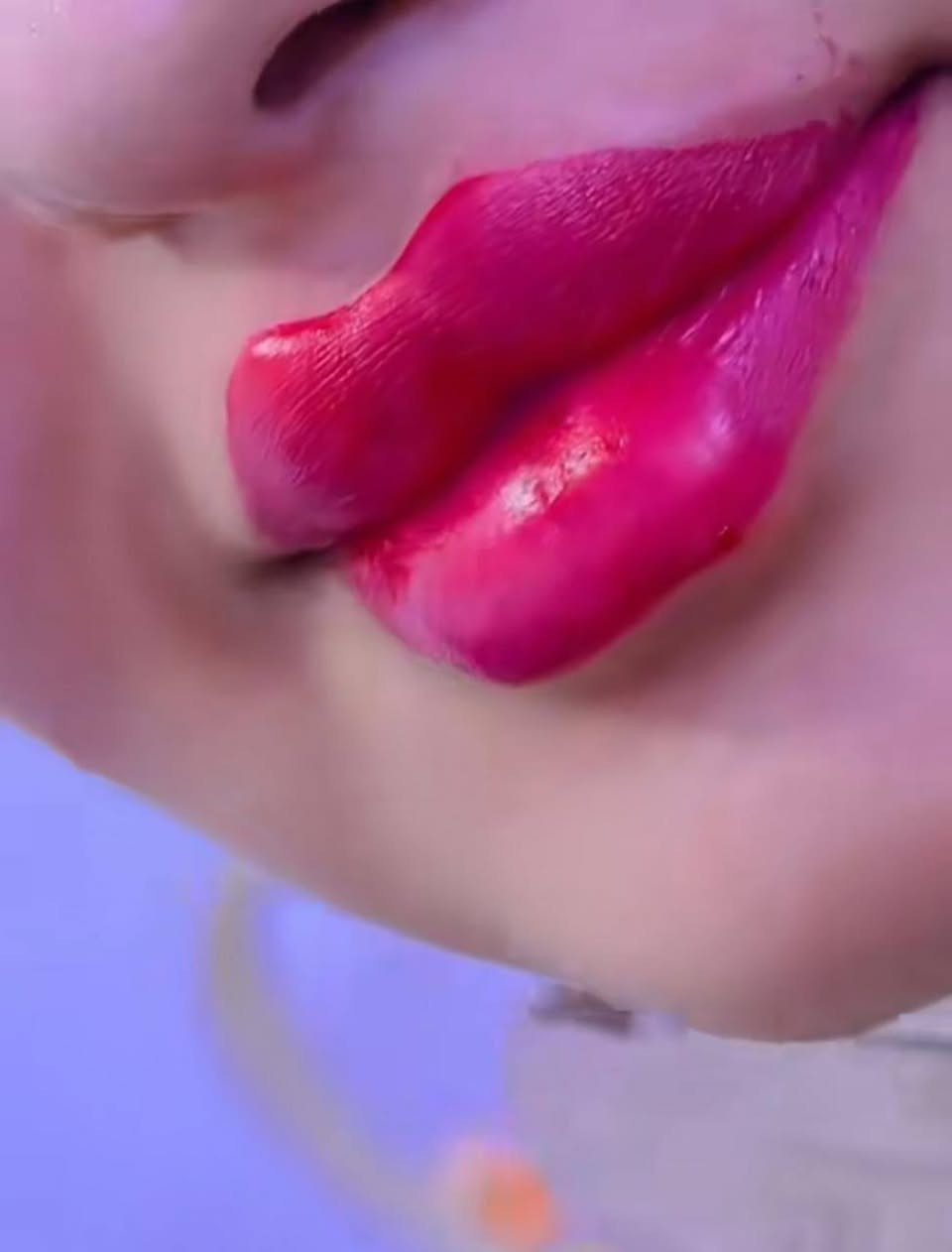 ✨ عروض لفترة محدودة | صالون الروان ✨
​دللي نفسكِ مع خبيرة التجميل الدكتورة انتصار
​نقدم لكِ أرقى الخدمات التجميلية بأحدث التقنيات لضمان إطلالة ساحرة وثقة لا حدود لها. استغلي الفرصة الآن قبل انتهاء مدة العرض!
​💄 أبرز خدمات قسم التجميل (بإشراف د. انتصار):
​علاجات البشرة: تنظيف بشرة عميق، هيدرافيشل، ونضارة فورية.
​الرتوش التجميلية: فيلر، بوتوكس، ورفع الحواجب.
​العناية المتقدمة: جلسات الميزوثيرابي والبلازما للشعر والبشرة.
​اللمسات النهائية: مكياج سينمائي ومكياج عرائس احترافي.
​📅 لماذا تختارين الدكتورة انتصار؟
​"الدقة في التنفيذ واللمسة الفنية التي تبرز جمالكِ الطبيعي هي شعارنا في قسم التجميل." العنوان كربلاء قنطرة السلام
***********
