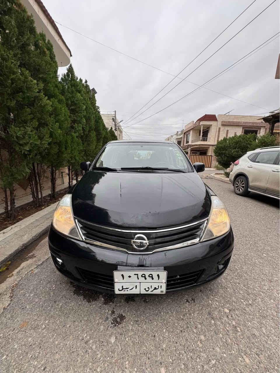 نیسان ڤێرسا مودیل ٢٠١٢ 
گێر و مەکینەو تەبرید بەشەرت
سەیارەکە ٣ پارچەو نیوی بۆیاخە
جەمپەکی خەفیفی پێشی هەیە
بەس بەدەنەی گرتیە 
بەناو کردن بەشەرت
سەیارەکە دینار مەسروفی تێدا نیە
هەموو گیانی بەشەرت
٤تایەی تازەیە
زۆر توندو تۆڵە

سعری ٧٨$ وەرەقە
*********** واتساب 
*********** واتساب 
شوێن هەولێر أربيل, العراق
