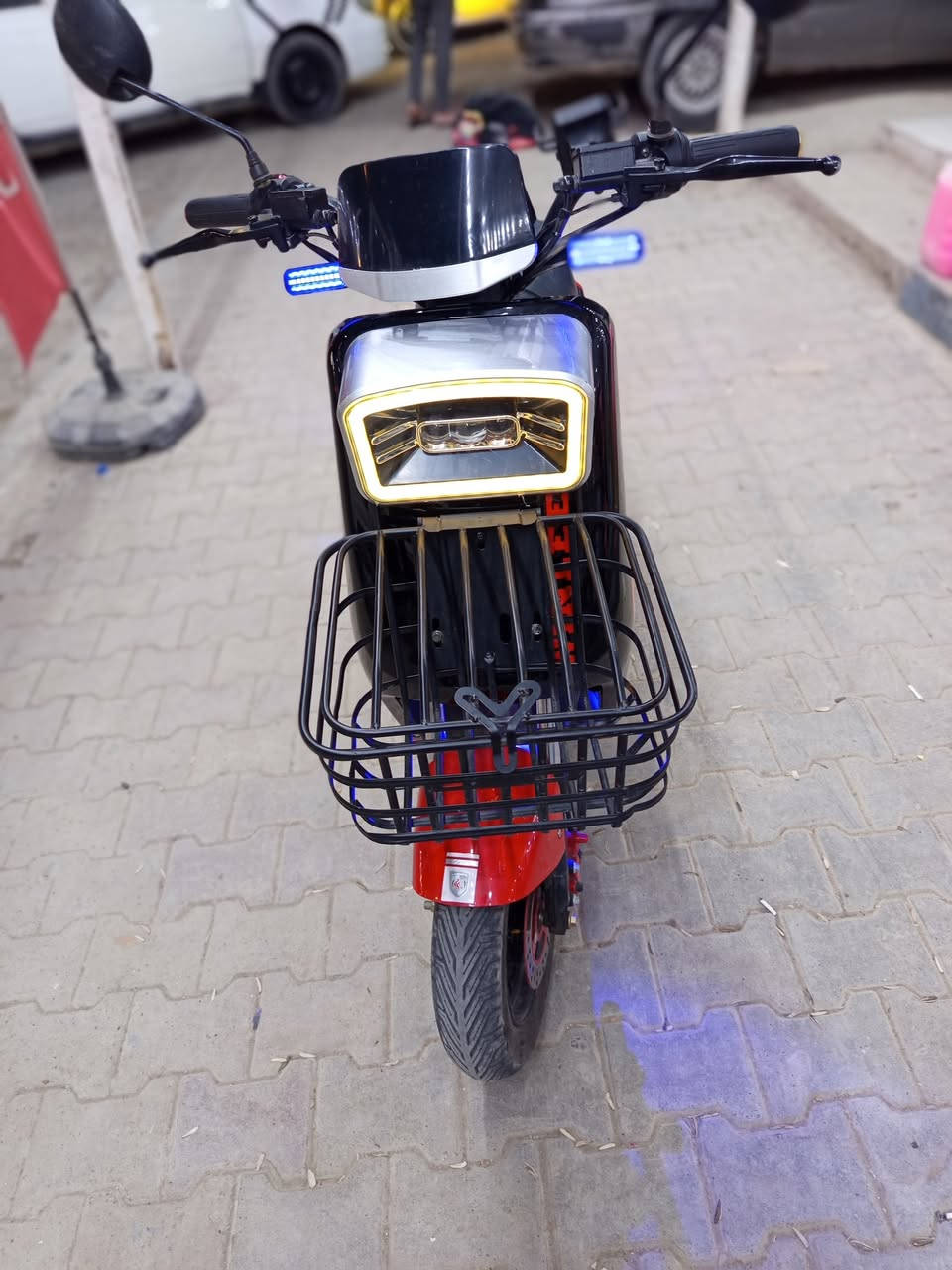 السلام عليكم دراجه شحن للبيع ار 7 5 باتري
مواصفاته بلوتوث تشغيل كارت مفتاحين نظيف


**إذا كنت صاحب هذا الإعلان وتريد حذفه لأي سبب، رجاءا أرسل رسالة إلى الدعم الفني**