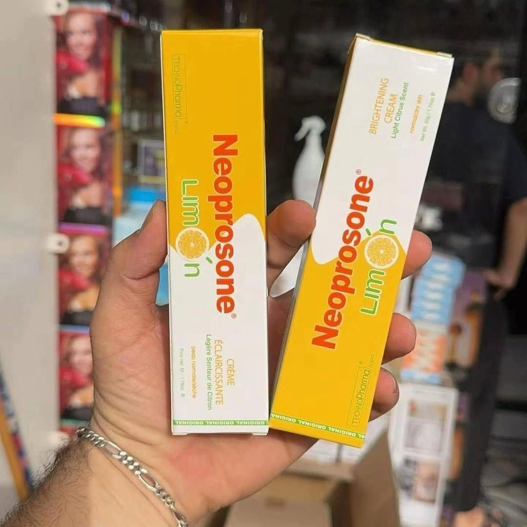 ⁨ 
🍋عصارة نيبرسون بالليمون 🍋
✨كريم نيبرسون ليمون للتفتيح هو منتج للعناية بالبشرة يهدف إلى توحيد لون البشرة وتقليل ظهور البقع الداكنة. يتميز بتركيبة خفيفة ورائحة حمضيات منعشة
✔️ نوع مادة العصاره جل تعتبر  
✔️من افضل المنتجات لعلاج الكلف والنمش القوي بالبشرة والتصبغات الجلديه والبقع والاسمرار 🌚وتبيض البشرة 
✔️وتعتبر مفتح طبيعي لاسمرار البشره الناتج من اشعة الشمس 🌞✔️كذلك تعالج اثار حب الشباب والاكزمة والطفح الجلدي والحكه والتحسس
✔️مكوناتهه طبيعيه وخاليه من الزئبق والكورتزون🔥🔥
#الاصلي المنشأ لبنان  🇱🇧💯


**إذا كنت صاحب هذا الإعلان وتريد حذفه لأي سبب، رجاءا أرسل رسالة إلى الدعم الفني**