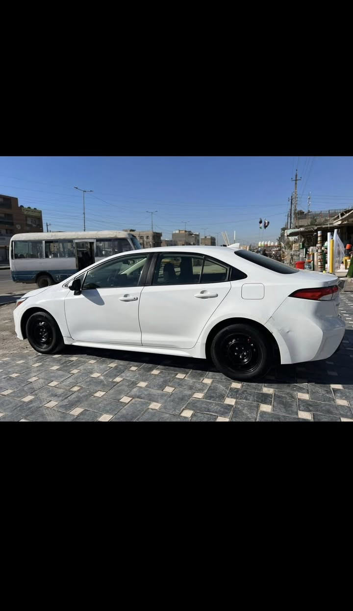 السلام عليكم
كورلا هايبرد موديل 2023 وارد امريكي
موصفات LE
لون ابيض
ماشية 54  سيارة جديده
ضربتها واضحه بالصور جاملغ خلفي خفيف 
بجم كبس  بدون ايرباك 
 لايتات زنون 
اوتو ستوب هولد
مانع انصدام
تحديد مسار
قيادة ذاتيه
رادار امامي
مواصفاتها معروفه
كار بلي
اندرويد اوتو
رقم بغداد باسمي 
مكان السياره بغداد

***********. السعر 165
