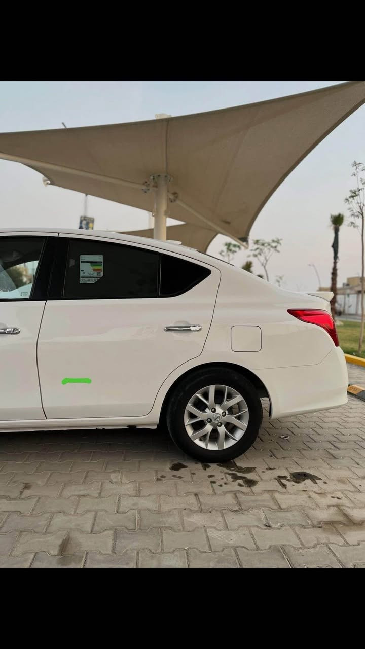 السلام عليكم نيسان صني هندي فول يجي اربع جام كهرباء ويجي اربع سماعات ويجي ويل كب السياره كفاله من الضربه وتبديل ولصبغ بيه بارد بل بكلايت الوره امشر عليه وبيه دحجات بسيط هم امشر عليه 
البيع او امراوس السعر 128بيه مجال بسيط
بصره ابي الخصيب
 لاستفسار  اتصل*********** البصرة, العراق
