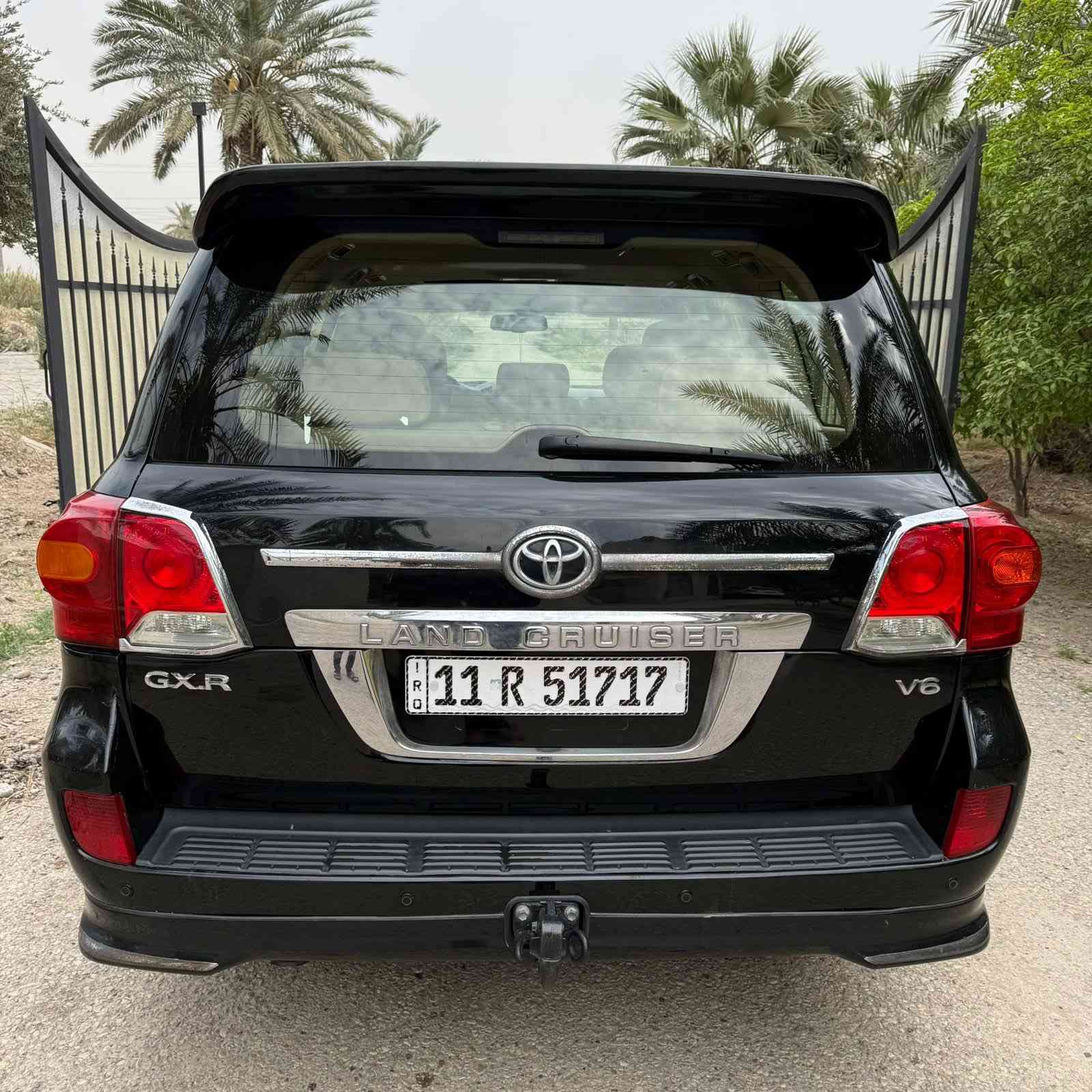 السلام عليكم 
لاندكروز موديل 2013 

رقم بغداد باأسمي

محرك 6 سلندر بلادي مامفتوح

مكفوله من الضربه والصبغ

ماشيه 155 الف حقيقي

بيها جراد خفيف بالبنيد

داخل جديد

تخم تاير + حداديه جديده

سياره جاهزه مابيهه اي نقص

السعر (36 ونص )3 شدات و65 ورقه وبيها مجال

مكاني بغداد الزعفرانيه 

للأستفسار
***********
