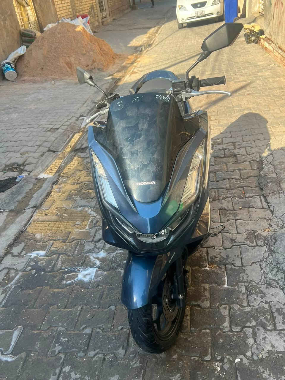 سلام عليكم 
دراجه Bsx  جيل الرابع للبيع 
الدراجه ماليزي 
الدراجه مكفوله من الشخط بيهه بس اكلج تعبان 
المكان الشعله 
الرقم *********** بي فقط واتساب 
السعر 16$ وبيهه مجال شي بسيط 
الميعجبه السعر يعبر المنشور حبايب
