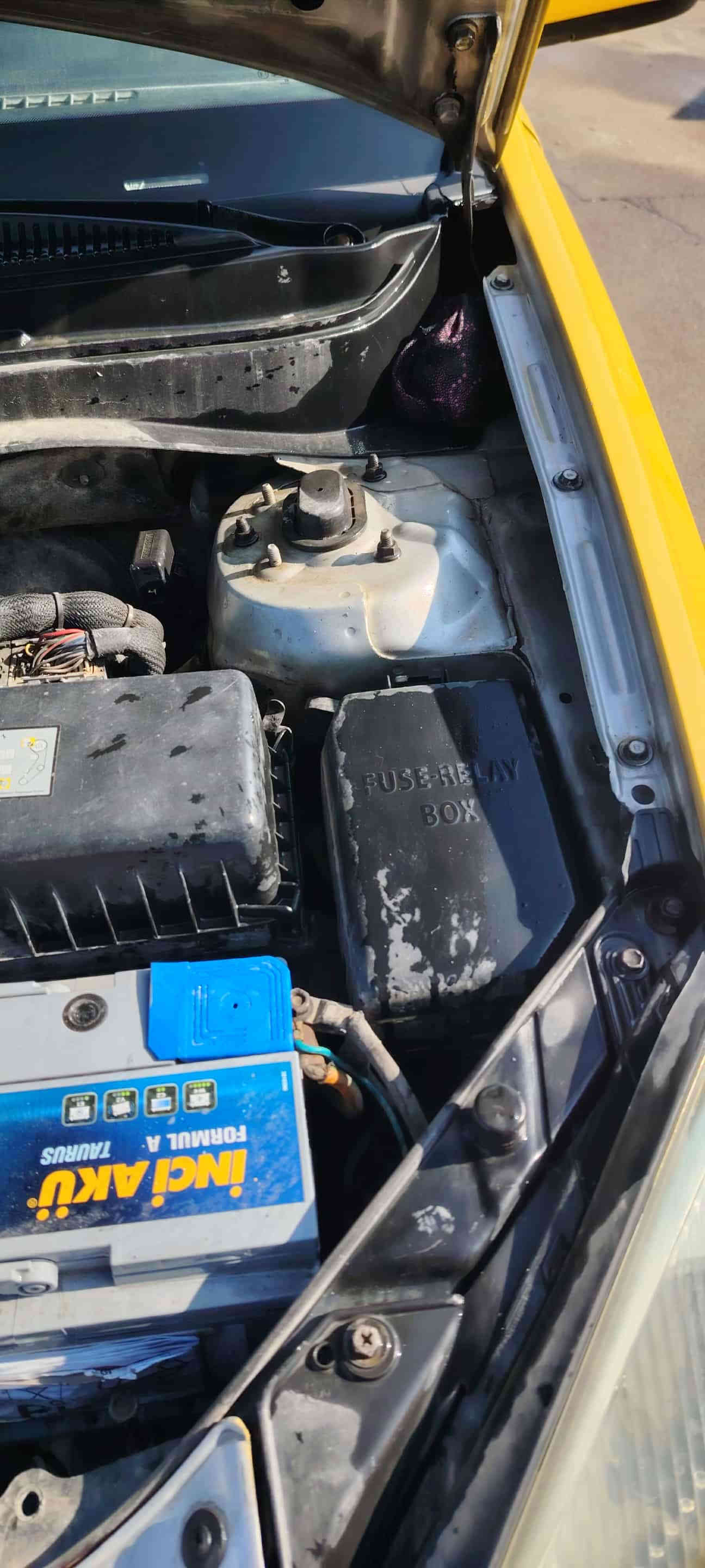 كيا ريو للبيع موديل 2007
سنويه ورقم جديد سياره جاهزه 
الضرر جاملق اليمين 
السعر 88$
للتواصل ‏‪0775 716 7002‬‏
للتواصل ‏‪0750 344 0034‬‏
