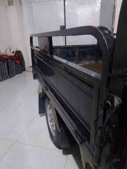 السلام عليكم ستوته صقر مديل 22مرقم رقم بغداد  بس لوحات بعدهن ما طالعات بلاديه مكفوله من الصبق وشاصي مكفول السعر مليونين 450وبيه مجال حك جيه مكان الحسينيه مال راشديه رقم ***********
