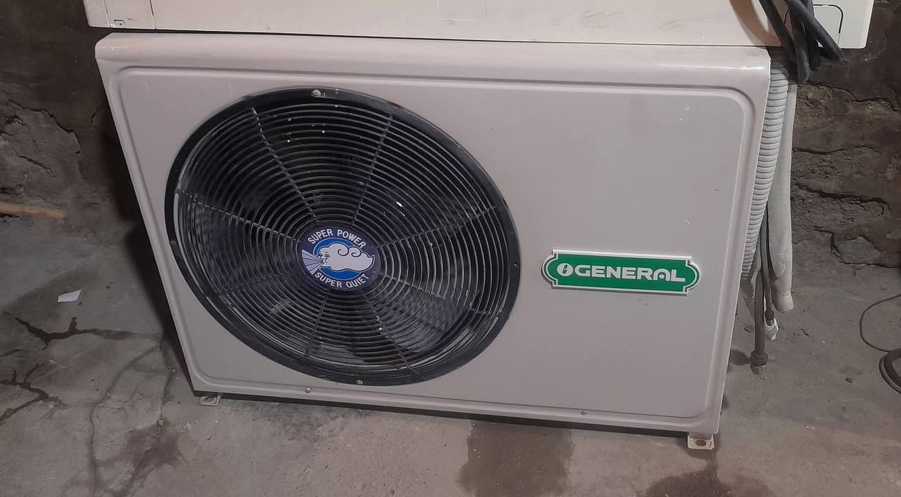 السلام عليكم
سبلت نوع جنرال طنين صناعه تايلندي الاصلي شرط شغل تبريد ثلج سبلت كلش ضخم ع شرط فقط شلت الغير مكان وطار الغاز 
مع جميع ملحقاته
شراي يتفضل خاص المكان السماوه


**إذا كنت صاحب هذا الإعلان وتريد حذفه لأي سبب، رجاءا أرسل رسالة إلى الدعم الفني**