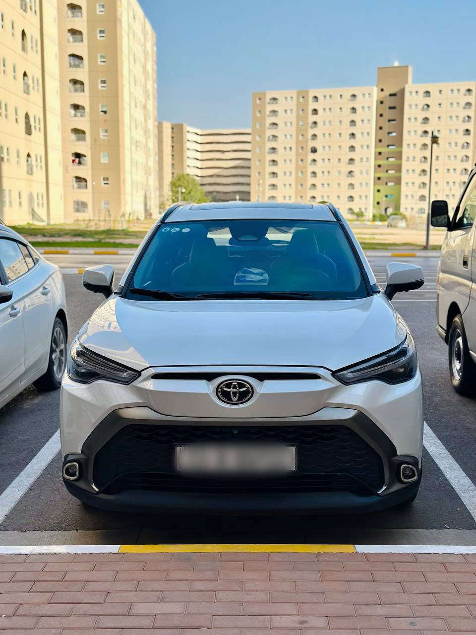 فوووول مواصفات كورولا فرونتلاندر s اعلى مواصفات 

اربع كاميرات داش كام تسجيل ☑️

 

🚘 متوفر لدينا الآن بأعلى المواصفات:

✅ النوع: فرونت لاندر فئة s سبورت 🔥

✅ الموديل: 2025🔥

✅ المحرك: 2000 هايبرد

✅ المواصفات: فل مواصفات – أعلى فئة – إصدار حديث

✨ أبرز المزايا والمواصفات ✨

🔥 تصميم رياضي فاخر مع تفاصيل مميزة:

✔ مقعد كهربائي أصلي

✔ كشنات جلد أصلي صحراوي اسود  

✔ ويل كب كروم أسود

🔥 تكنولوجيا متقدمة لراحة وسهولة القيادة:

✔ شاشة كبيرة مع كاميرا 360 درجة - تبريد 2 قطعة

✔ بصمة دخول وتشغيل 

✔ رادار – تحديد مسار – قيادة ذاتية - 

✔ هاند بريك كهربائي – أوتو هولد – مانع انزلاق

✔ درايف مود – بور مود

🔥 إضاءة وإضافات مميزة:

✔ فتحة سقف سلايد- سبويلر قمارة بلادي

✔ لايت زينون 5 عدسات + كشاف زنون 

✔ بك لايت LED

✔ شباك أمامي خلية

✔ إنارة داخلية زينون

✔ لايت أوتوماتيك

✔️ صندوك كهرباء 

✔️
السيارة بحالة الوكالة - (مواصفات وإضافات مميزة):
• المسافة المقطوعة: 5,000 كم فقط 
• التغليف والداخلية:
• الأرضية: مغلفة بالجلد بالكامل للحماية والنظافة.
• المقود (الستيرن): جلد أصلي لملمس فخم.
• الأبواب: تغليف نايلون حمايه للأبواب (شغل وكالة/حقيقي).
• الدشبول: فرشة "فرو" نوعية فاخرة لحماية الطبلون من الشمس.
• الحماية والعزل:
• عزل حراري: تظليل الزجاج (الجام) بعازل حراري "أبيض شفاف" يحجب الحرارة ويحافظ على الرؤية.
• حماية الشاشة: درع واقي (ستيكر) لحماية شاشة السيارة من الخدوش والبصمات.
• الإضافات: قاعدة (حامل) موبايل أصلية ومثبتة.
• ⁠رقم صاحب سياره ***********
