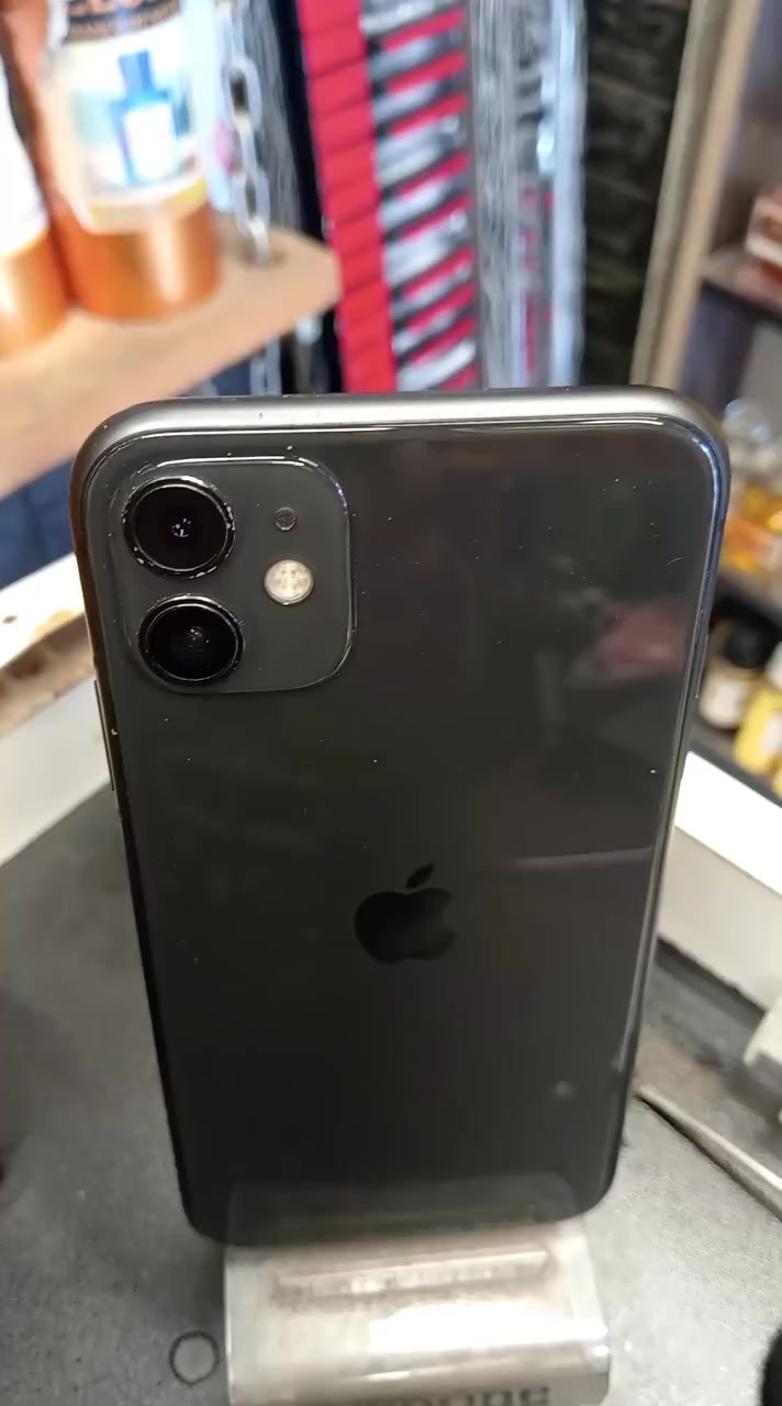 سلام عليكم 🫡 عندي جهاز آيفون للبيع ذاكره64البطاريه 77شرط مامفتوح مكاني كركوك هذا رقمي ***********السعر 235
