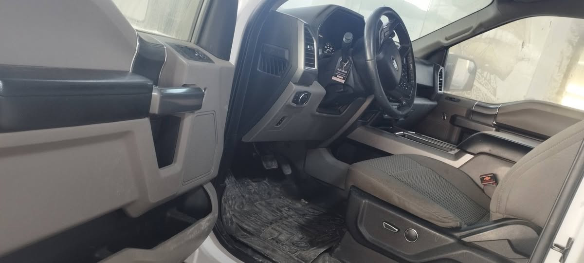 فورد اف 150 2016
السيارة كلين ماشية 58 الف حقيقي
محرك 8 سلندر تنفس طبيعي 
السايرة جديدة جدا رقم اربيل ارقام سنوية كلو جديد اللي يبيعلك هو الشرعي نفسو 
موجودة في معرض طيبة ناحية برطلة 
***********
***********
يوجد واتساب على الرقمين موصل, نينوى
