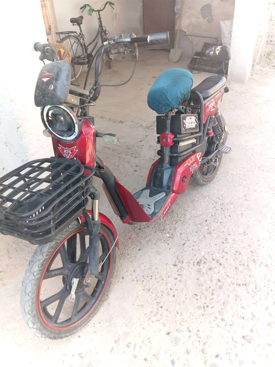باسكل شحن للبيع كلشي مابي 5 بطاريات سعر 160 سرعه 99 تجي تركبه وتمشي بابل محاويل طريق علي ابن الحسين ***********
