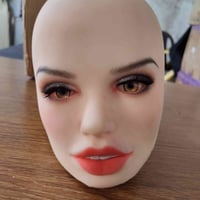 مستحضرات تجميل • متوفر
