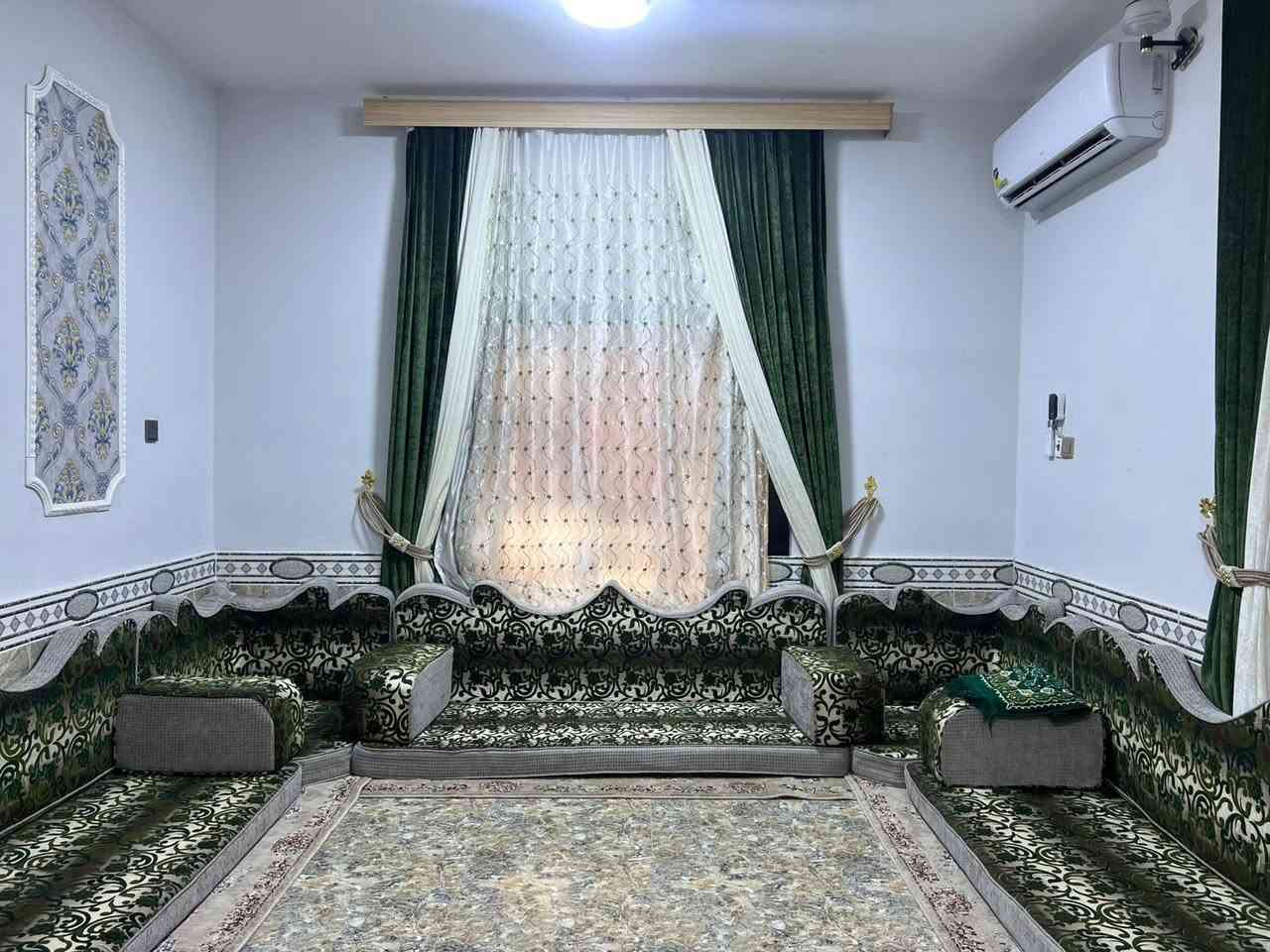 السلام عليكم جلسه عربيه للبيع
6ب4

السعر 500 الف وبيه مجال


**إذا كنت صاحب هذا الإعلان وتريد حذفه لأي سبب، رجاءا أرسل رسالة إلى الدعم الفني**