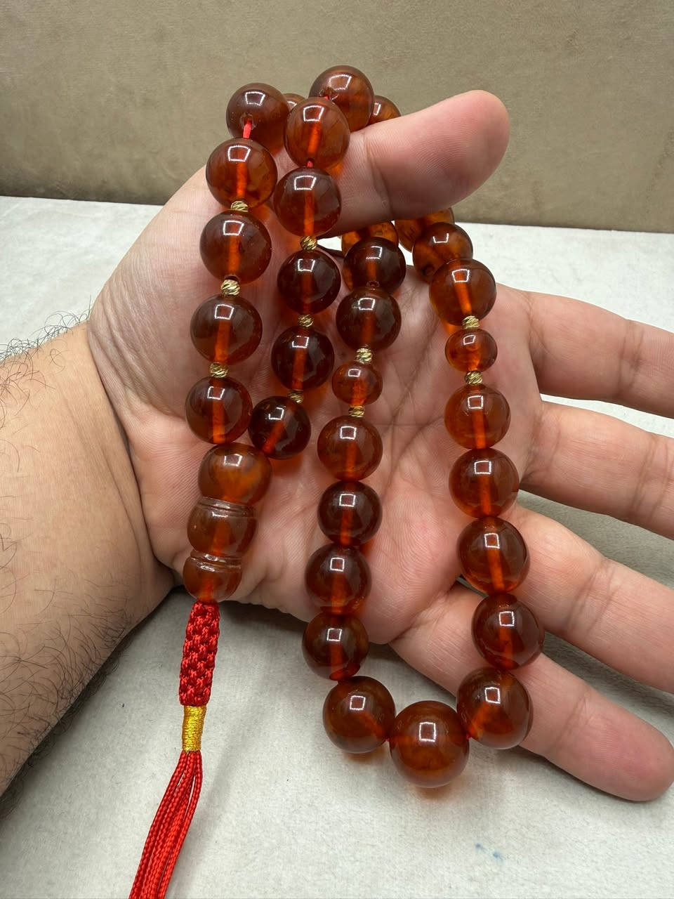 سلام عليكم اصدقائي مسباح كهرب روسي جراخة السبعينات

الوزن 77 غرام العدد 33 فواصل فضه طلاء ذهب

للمعتمدين ***********
