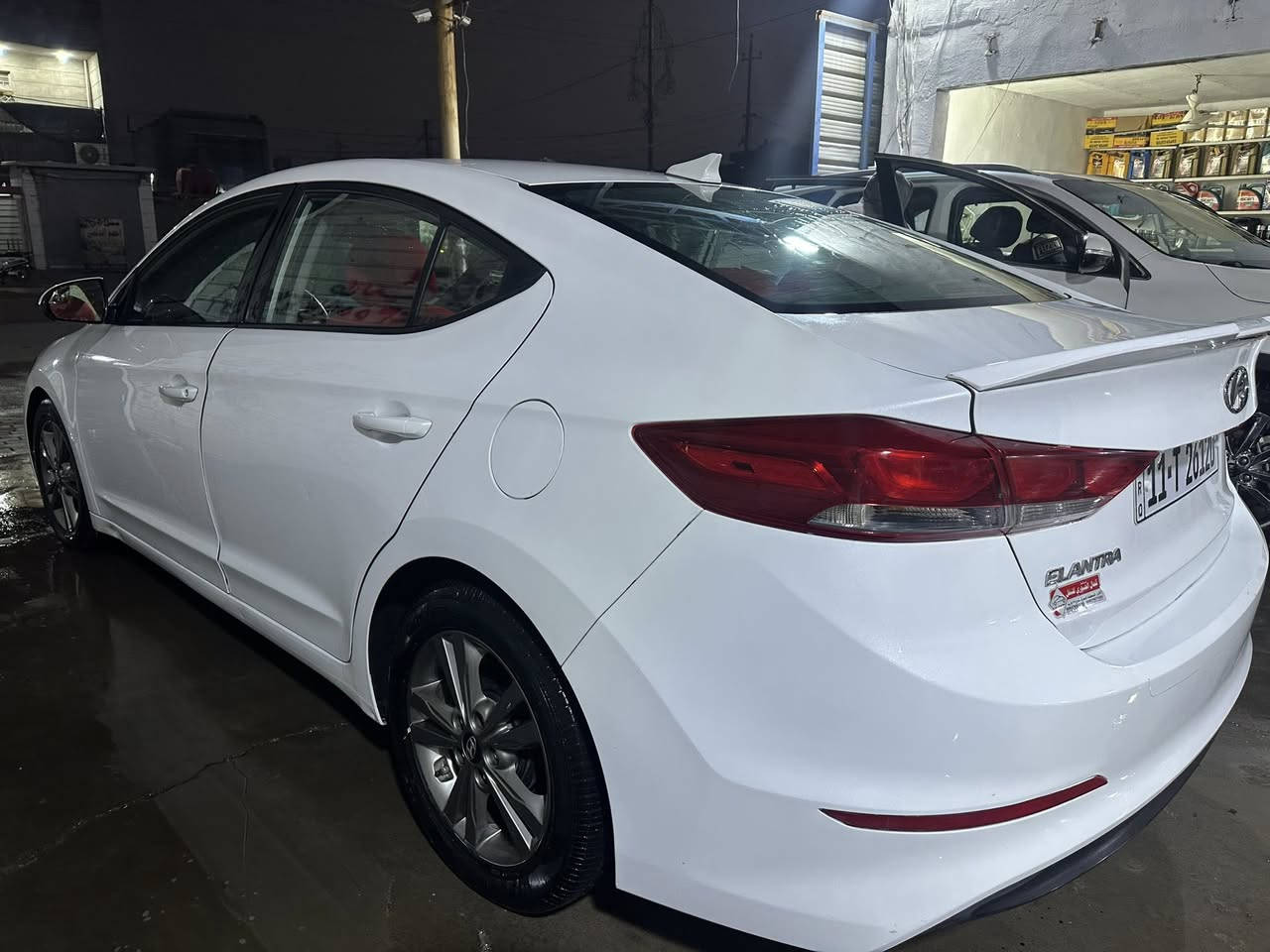 السلام عليكم.                                                                          النترا للبيع2017 
وارد امريكي الحادث موضح بالصور
مكينه ٢٠٠٠ دوش
مواصفات شاشه فقط
كير ومكينه كفاله عامه 
ماشيه ٦٣ الف
السعر ١٢٧ وبيهه مجال
مكانهه مدينة الصدر

***********
