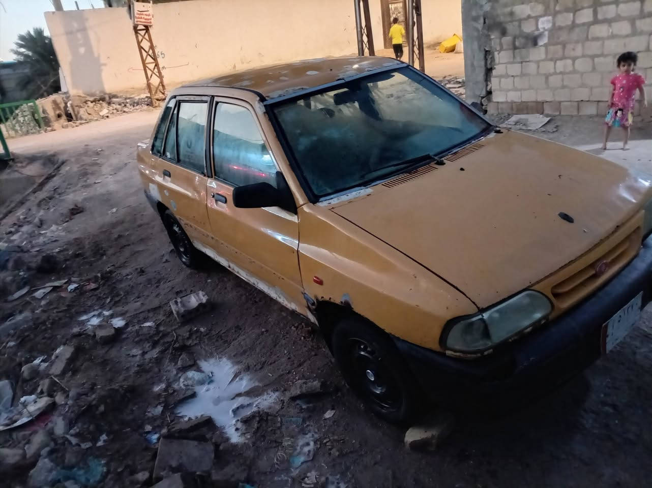 سلام عليكم سياره سايبه 2011مكينه بيه تنقيص رادله ترتيب ابيع كوم حديد بدون راعي السعر 12 بيه مجال رقم الهاتف *********** العنوان ابي الخصيب
