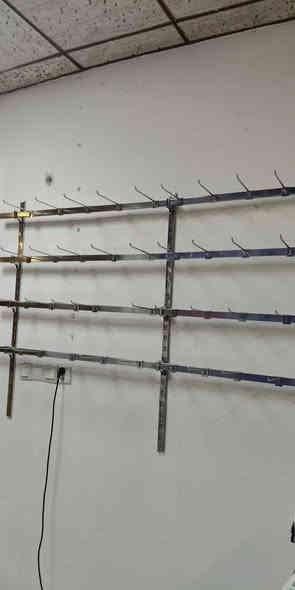 كرسي مكتبي السعر 30 الف 
رنك لايت السعر 8 الاف
بواري ستيل عدد5 السعر 35 الف جديد 
حماله عدد13 السعر 19
هوكات عدد80 السعر45

العنوان / المسيب- شارع البلدية
وهذا رقم راعيهن / ***********
