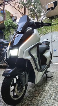 دراجه BEnbdO..وكالة تيسلا...سرعه 85k...الحجم 2500w..البطاريات العدد _6...