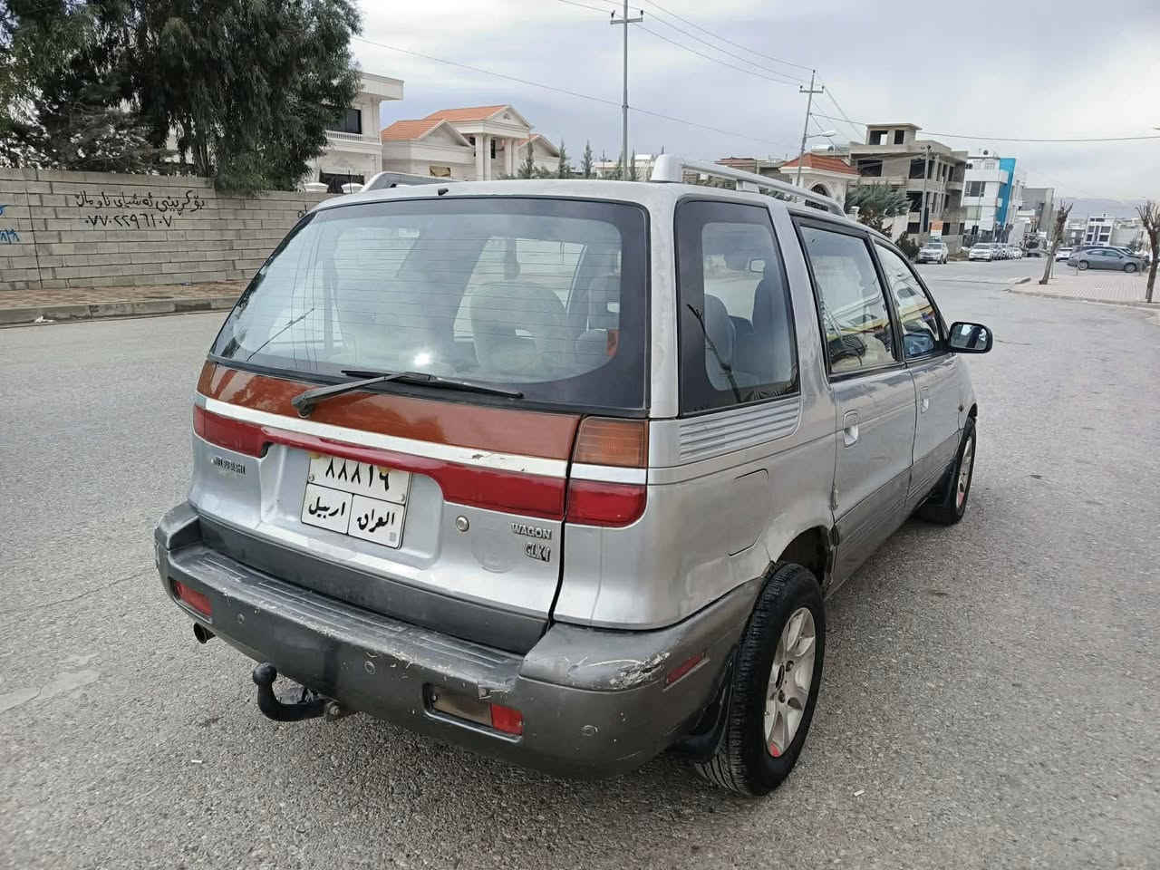 مسیوبۆشی گلاند،،مۆدێل 1993،،گێڕعادی،حەوت کورسی،،
سیاحی،،،عائیلی
بێ لێدران،،بێ بۆیاغ،،
تەبرید،،جام کارەبا،،،
قفڵ مەرکەزی،،سڵایدکارەبا،،
پاوەر،،ویل کەپ،،،
کارەبایی جائیزە،،گێڕو مکینە بەشەرت مەزبوتە،،،،
تەحویل،،غرامە،بەشەرت
سعری،،،(33) موعامەلە،،،
گۆڕینەوە ئەکەم،،،،
سەیارەکە هی من نیە تێل بۆ خاوەنی بکەن 
***********
