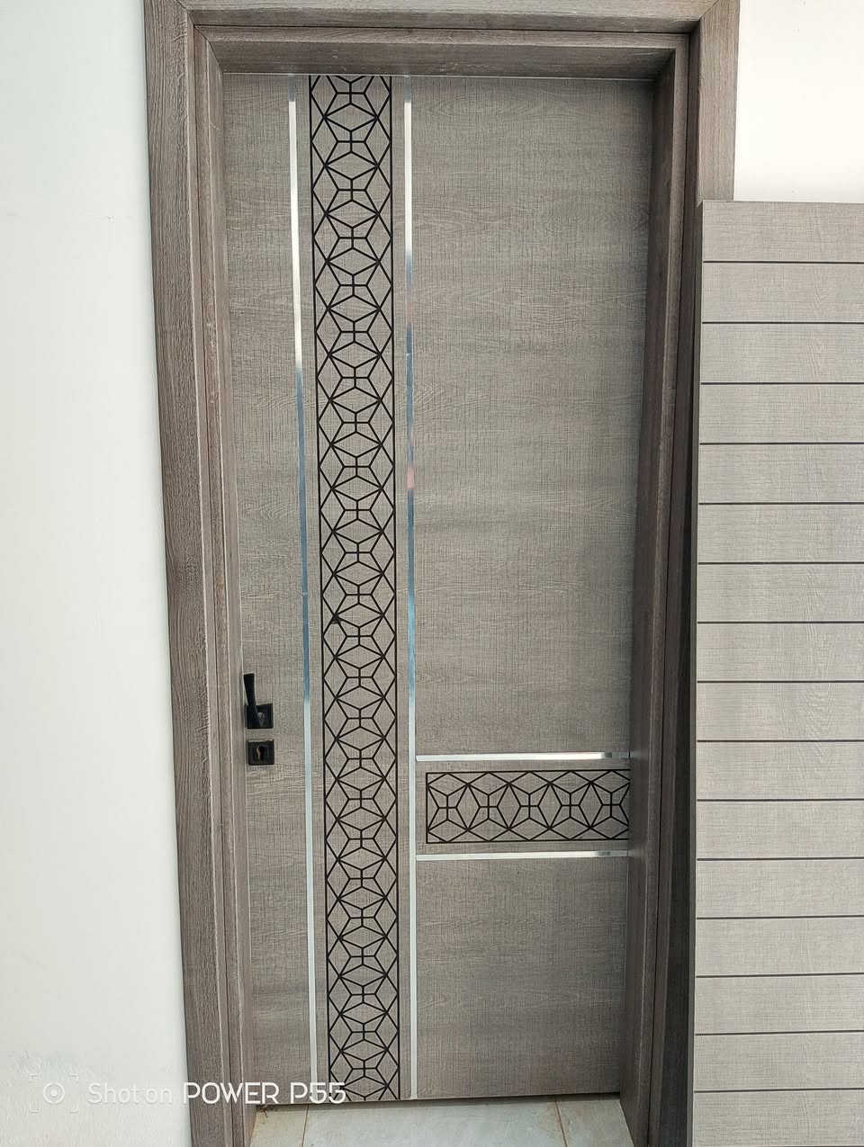 يعلن معمل الصفا للابواب
عن تجهيز البيوت و البنايات بالابواب كافة
ابواب جاهزة بأنواع مختلفة
ابواب خشب نقشات مختلفة
ابواب p v c بأشكال مختلفة
السعر يكون حسن النوع والقياس
للاستفسار الاتصال *********** واتس اب
