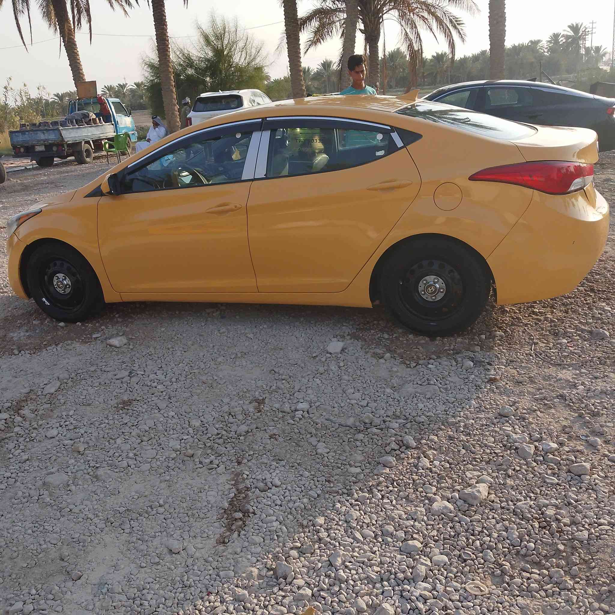 السلام عليكم
النترا للبيع موديل13بسمي مداور ثاني يوم مكفوله من التبديل السنويه ماطايفه السعر 105وبيه مجال 
رقم ***********
