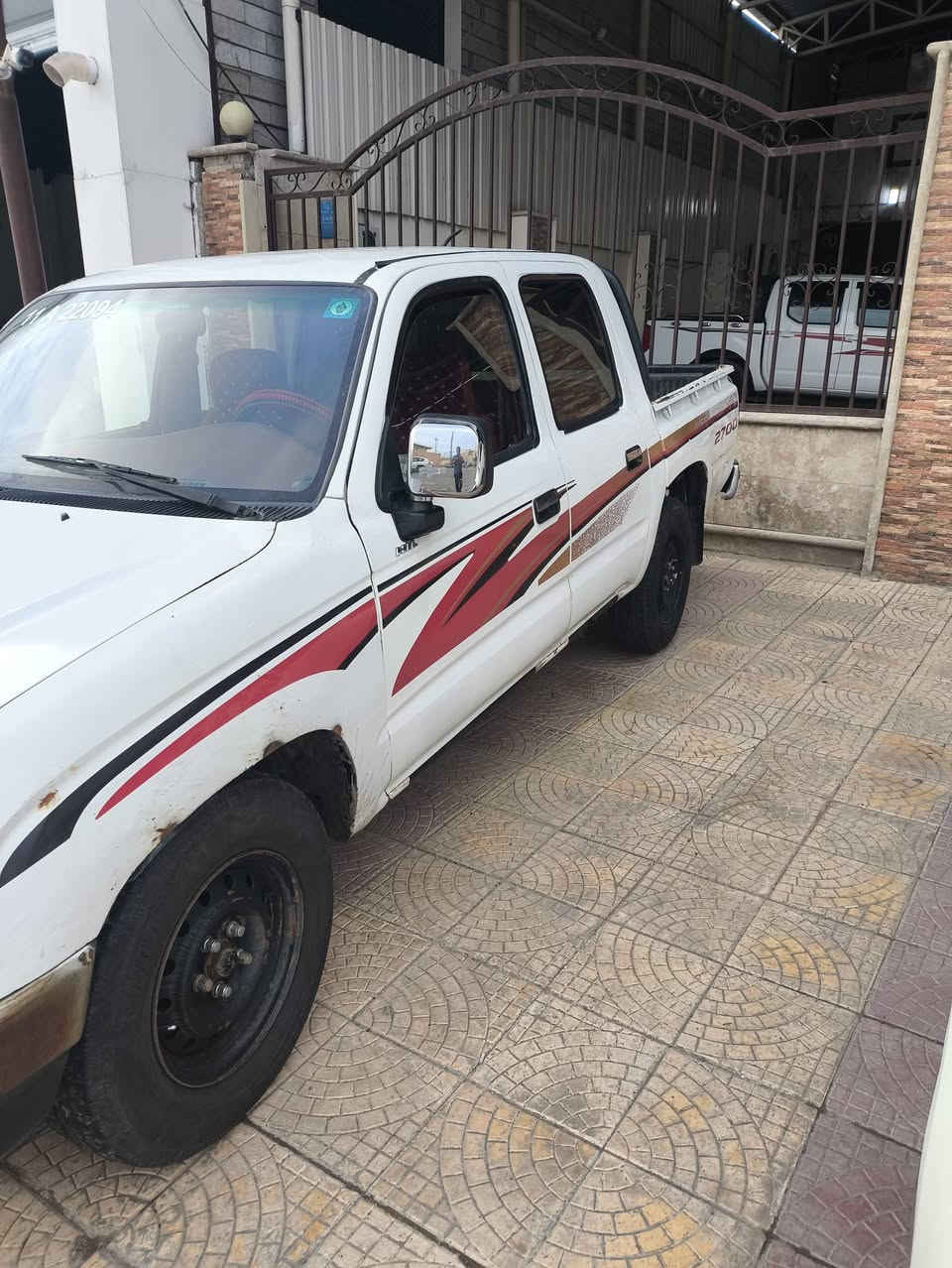 بيكم تيويتا موديل 99
رقم وسنويه جديد رقم بغداد صاحبها والأرشيف بل موصل 
شرط التحويل 
كير ومحرك شرط 
السياره سعر مناسب حيل  70وبي مجال
***********
***********
خابر عل خط لا تدخل خاص ماجاوب
