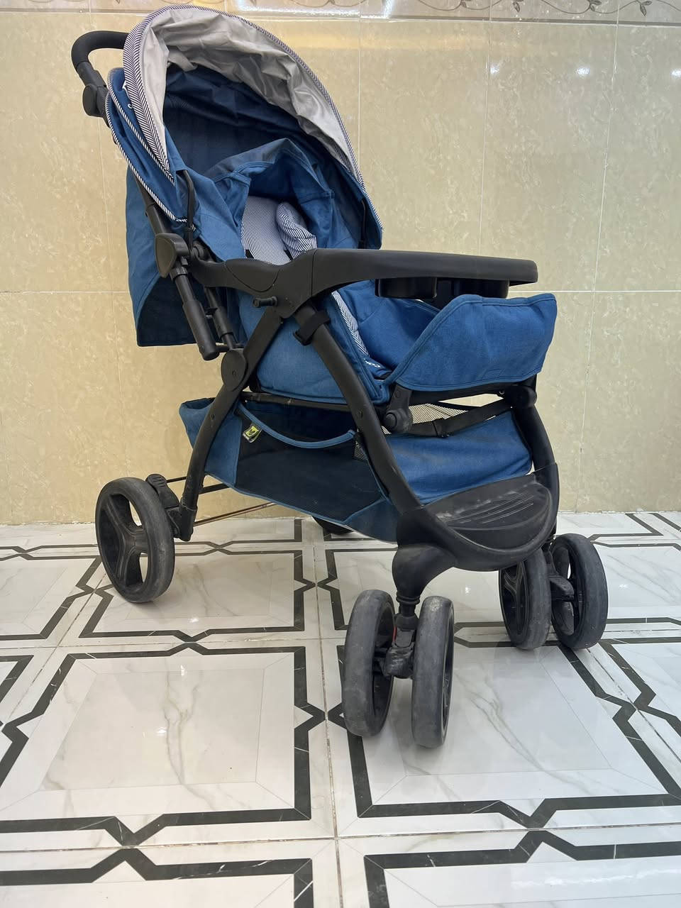 عارەبانەی مناڵان بۆ فرۆشتن کەم بەکار هاتووە زۆر خاوێنە*********** )***********)
