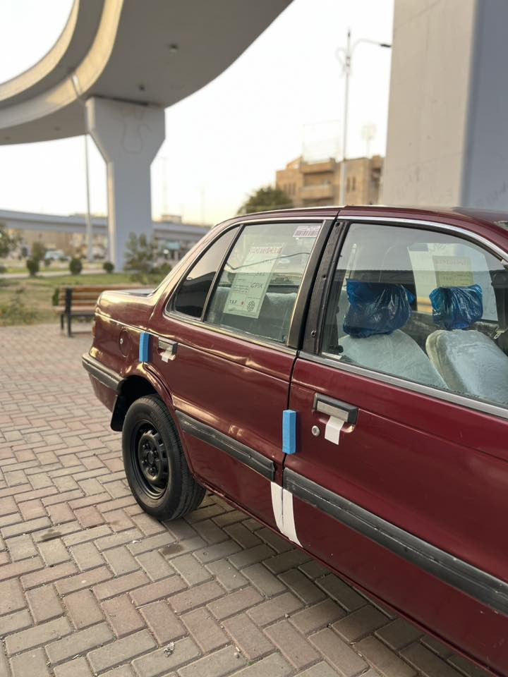 سعر مناسب 25ورقه وبيها مجال !!!
سلام عليكم للبيع لانسر موديل 1994رقم صلاح الدين اللماني 
مشروع وطني سنويه لل28كير عادي كير محرك جدد 
تخم تاير جديد صدر خلفي امامي جديد 
تدفئه شغاله كهربائيات كله شغاله 
25$ورقه وبيها مجال ***********.
