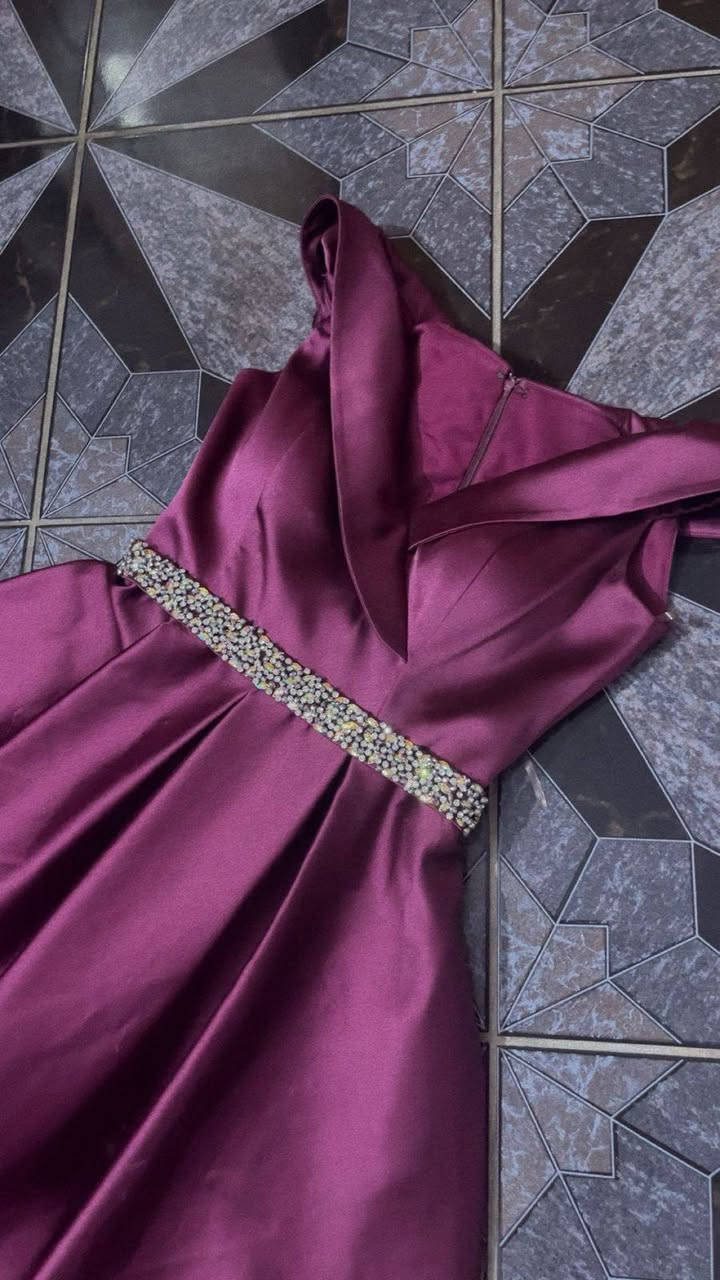 فستان خطوبه مره وحده ملبوس
نفش يصير قياس xl
السعر:50


**إذا كنت صاحب هذا الإعلان وتريد حذفه لأي سبب، رجاءا أرسل رسالة إلى الدعم الفني**