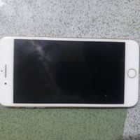 أيفون 8 بي فطر بل شاشة قليل كلش وما يثر ابد هاذة رقمي 07852168042