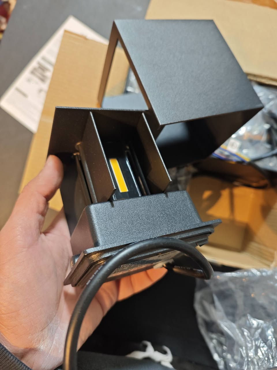 اناره خارجيه ديكور اوروبي اصلي باكيت يجي 4 قطع ينطي جماليه للخارج جاهز مع المحوله مدمج شد وشغل البكج كامل 25 الف مع التوصيل


**إذا كنت صاحب هذا الإعلان وتريد حذفه لأي سبب، رجاءا أرسل رسالة إلى الدعم الفني**