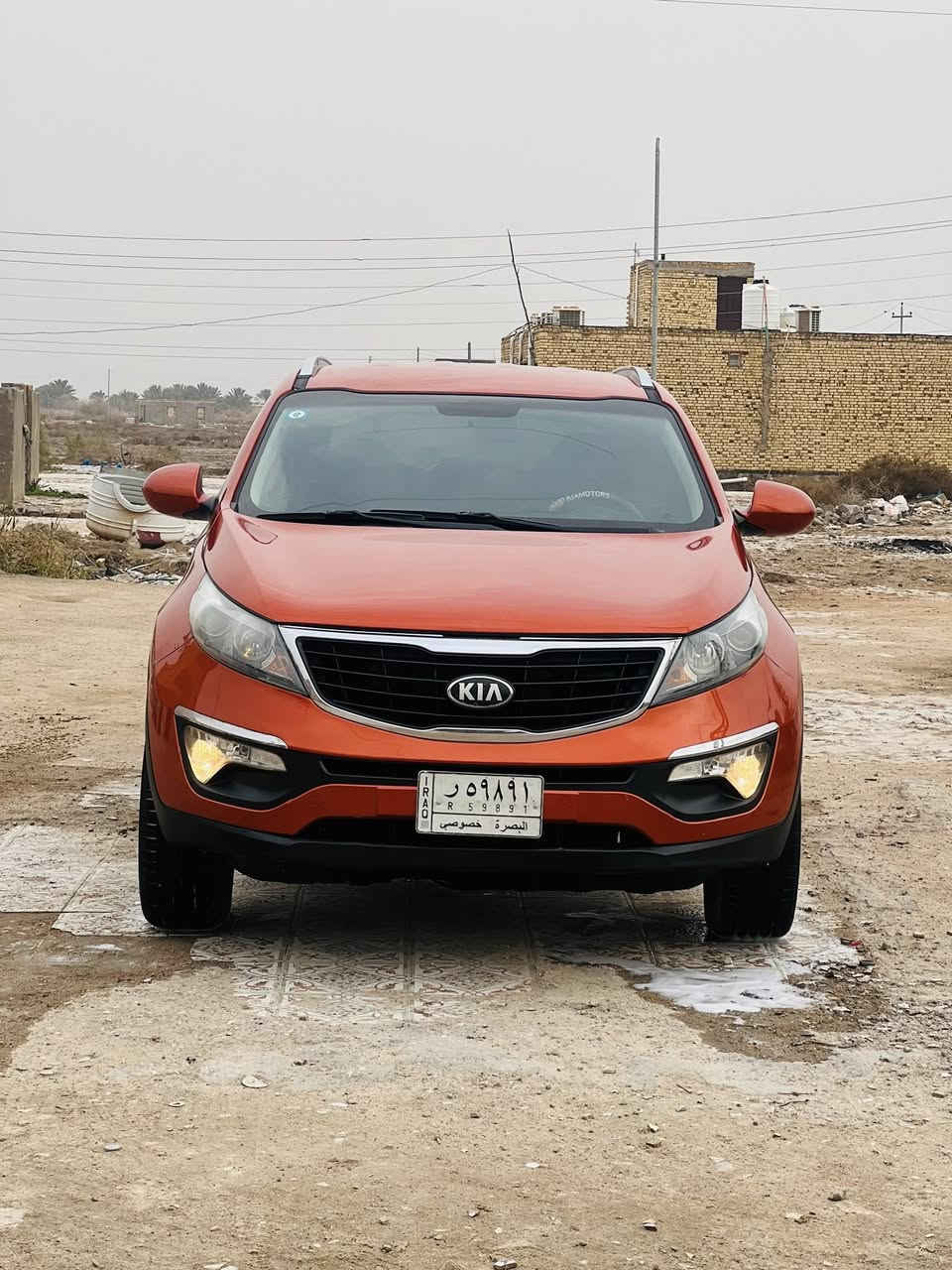 سلام عليكم 
سبورتج 2015خليجي رقم بصره مكفوله كفاله عامه ضربه وصبغ وتبديل مواصفات ويل كروم شاشه كامره  منضومه زنون تحكم استيرن مكينه 2000دوش ماشيه 150سياره جاهزه مكينه وحداده وتبريد وتخم تاير كله ع وضع الشركه والاستفسار ع هذه الرقم ***********//***********مكاني ناصريه مركز المحافظه السعر 145
