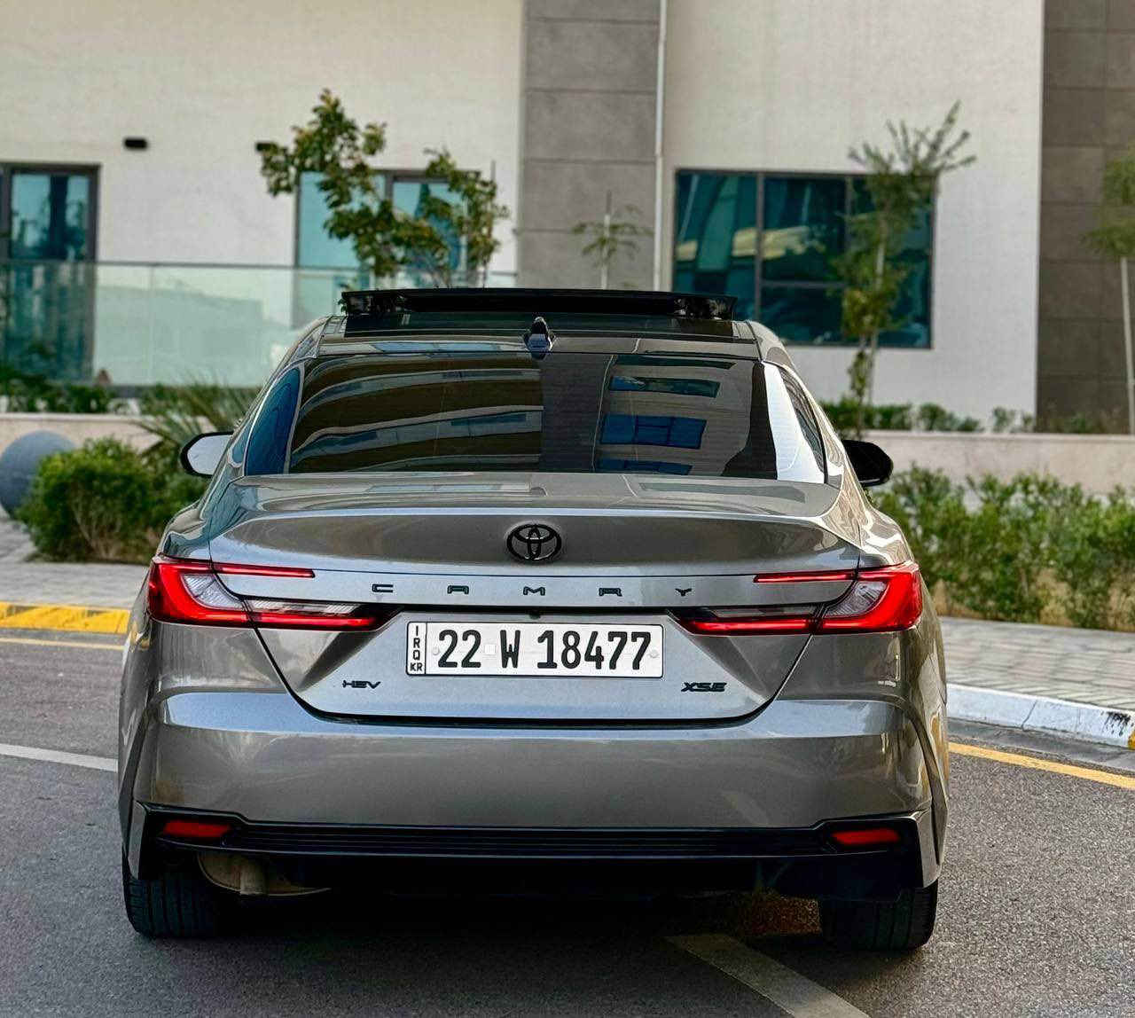 كامري موديل 2025 فول مواصفات 
1. بانوراما 
2. رادار امامي وخلفي 
3. كشن هيتر 
4. ستيرن هيتر 
5. نقطه عمياء
6. اوتو هولد 
7. اوتو ستوب 
8. كار بلي اوتو 
9. محرك 2500 هايبرد 
10. ماشيه 20 الف 
11. العنوان بغداد 
12. للاستفسار *********** 
13. ضرر السياره 3 قطع بدون دواخل بدون ايرباك 
14. سعر مناسب جداً 235 ورقه بغداد, العراق
