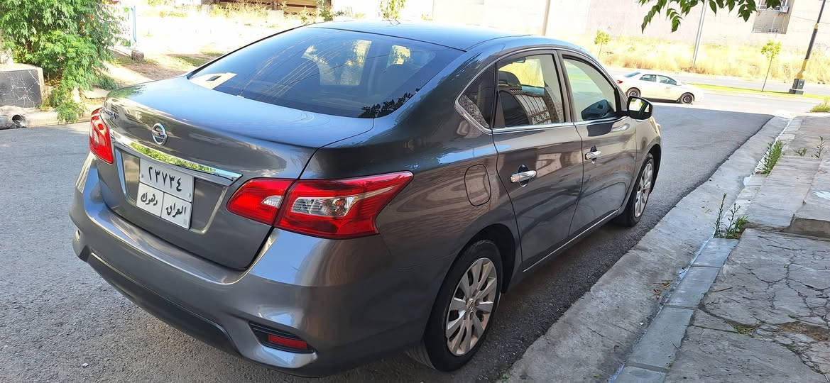 السلام عليكم .. 
نيسان سنترا      2019       
                          NISSAN SENTRA 2019  S
موديل 2019
بدون صبغ  بدون دعم كلين تايتل 
الاريباكات كلها شركة على وضع الشركة 
لون نفطي
مكينه 18
كير ومحرك بشرط مو مفتوح  
موصفات S
تحكم ستيرن 
تحديد سرعه 
شاشة كبيرة لمس 
نظام مانع انزلاق 
نظام ايكو  ECO
بلوتوث Bluetooth 
حجر البيئة موجود شرط
🔥 السيارة بدون صبغ كبس 
مكان السيارة _ زاخو 
السيارة نظيفة جداً جاهزة وماناقصها اي شيء
للأستفسار 
كورك & واتساب 
*********** زاخو, دهوك
