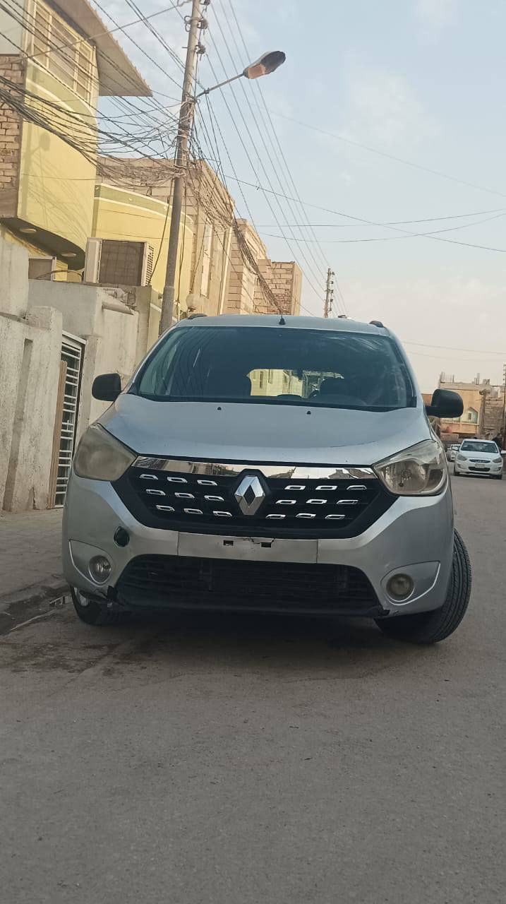 سلام عليكم 
رينو لودجي 
19 سبعة 
راكب 
حرة مكان 
السيارة نجف 
للبيع او مراوس 
حسب القناعة 
رقم مبايل 📞 ***********
