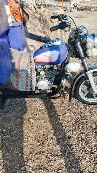 السلام عليكم ستوته نظيفه 2019 تويوتا كامله من كل شيء  سعر 1,500//***********
