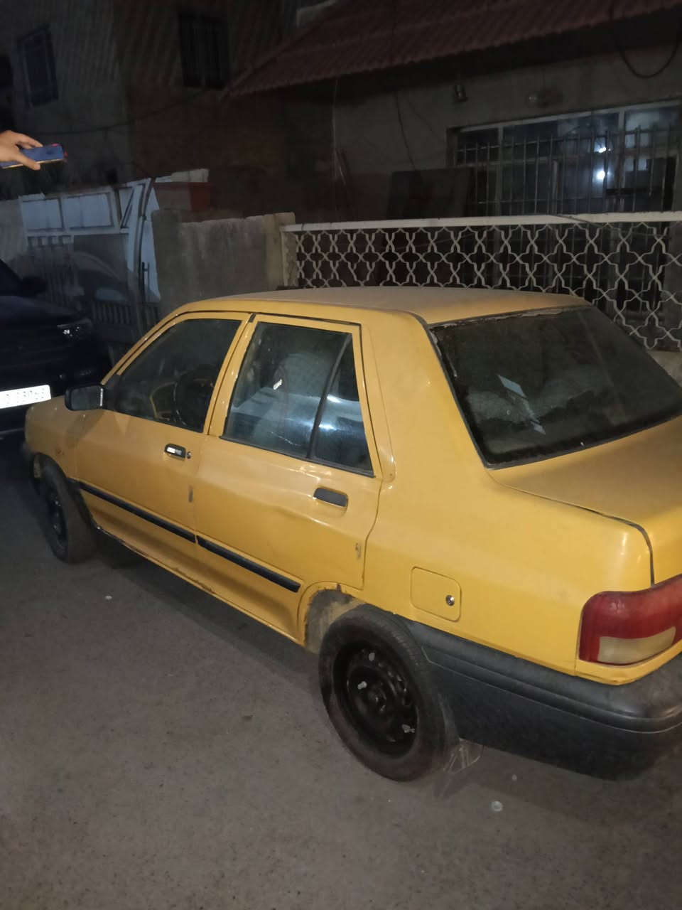 سايبا صالون موديل 2015 مكفولة ماعليها لا غرامات ولا هيئة امصفرة كامله محركها كيا برايد سعرها 25 ورقة قفل للتواصل عل هذا الرقم ***********

