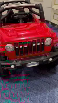 سيارة أطفال • ريموت كنترول • أضواء وأغاني