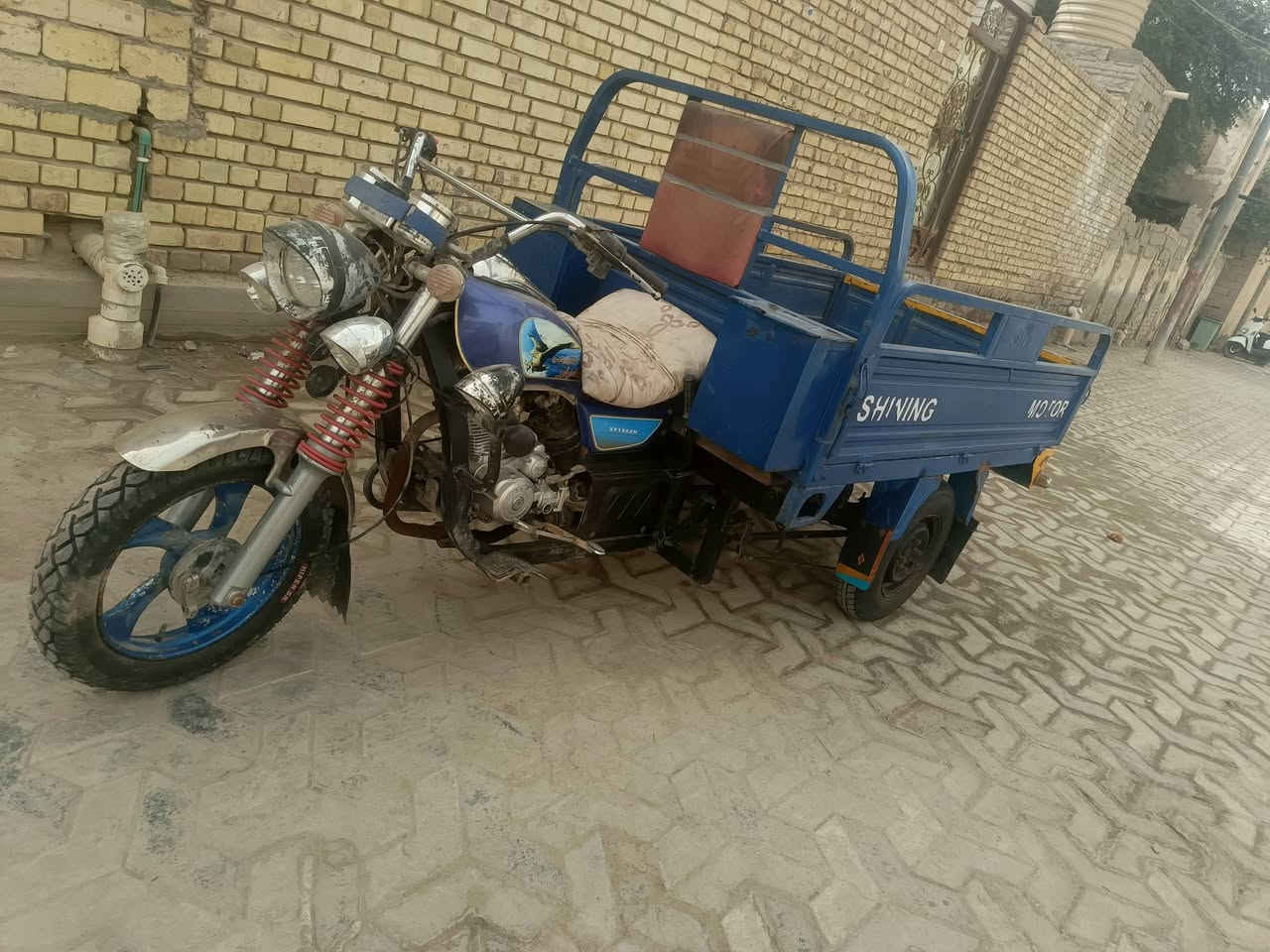 سلام عليكم ستوته للبيع اصولي
مديل  14
العنوان ناصريه سوق الشيوخ 
رقم الجهاز ***********
