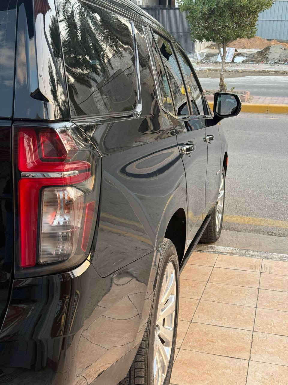 سلام عليكم
شوفرليت تاهو 
موديل ٢٠٢٢
رقم اربيل الجديد تضليل بل سنويه سنه كامله
مواصفات بريمر فـول واحد ع واحد 
بصمه ابواب +تشغيل 
تشغيل عن بعد 
بانوراما 
كشـن هزاز 
كشـنات  تدفئه تبريد
مرايات رادار 
سكليتر كهربائي 
اوتو بارك 
ثلاث شاشات 
حساس 
رادار
كامل زينون 
بك لايت ليد
صندوك جلاق
ثلاجة
كشـنات كهرباء
دوسات كهربائي 
شحن موبايل 
ستيرن كهربائي 
ستيرن هيتر  
رادار امامي وخلفي 
ويل وتاير ٢٢
وبعد بيع اهواي مواصفات 
السياره مكفوله كفاله عامه  فقط بارد شبر 
السعر ٥٣٥$
للاستفسار 
***********
