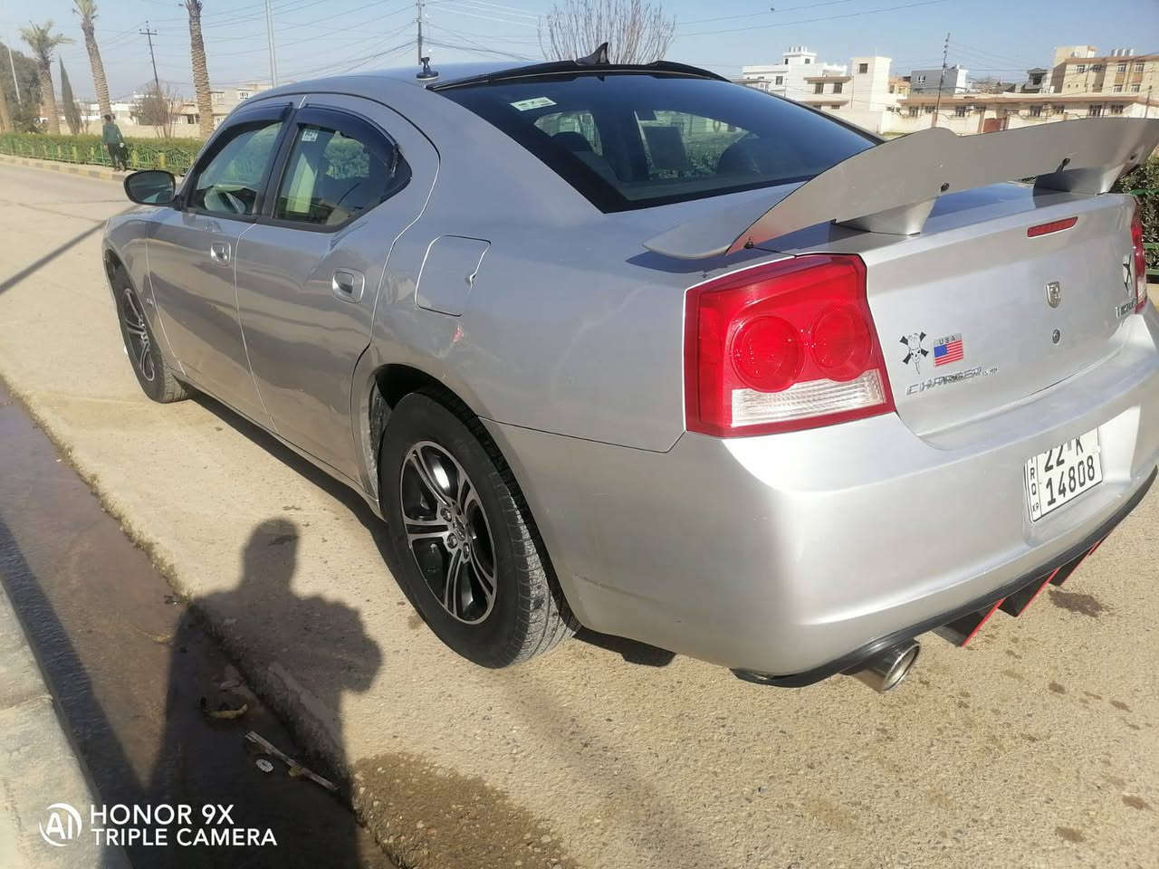 جارجر موديل ٢٠٠٩ 
لون سلفر
سياره جاهزه كل نقص مابيها 
محرك ٣٥٠٠
كير محرك شرط سياره شرط مامشتغله خط 
طخم امامي خلفي جديد 
طخم ويل جديد 
تبريد تتفئه شغال 
كشنات جلد كشن السايق كهربائي
سياره بسمي سنويه جديد كابون 
سعر ١٢٠ مجال بسيط
***********
***********
